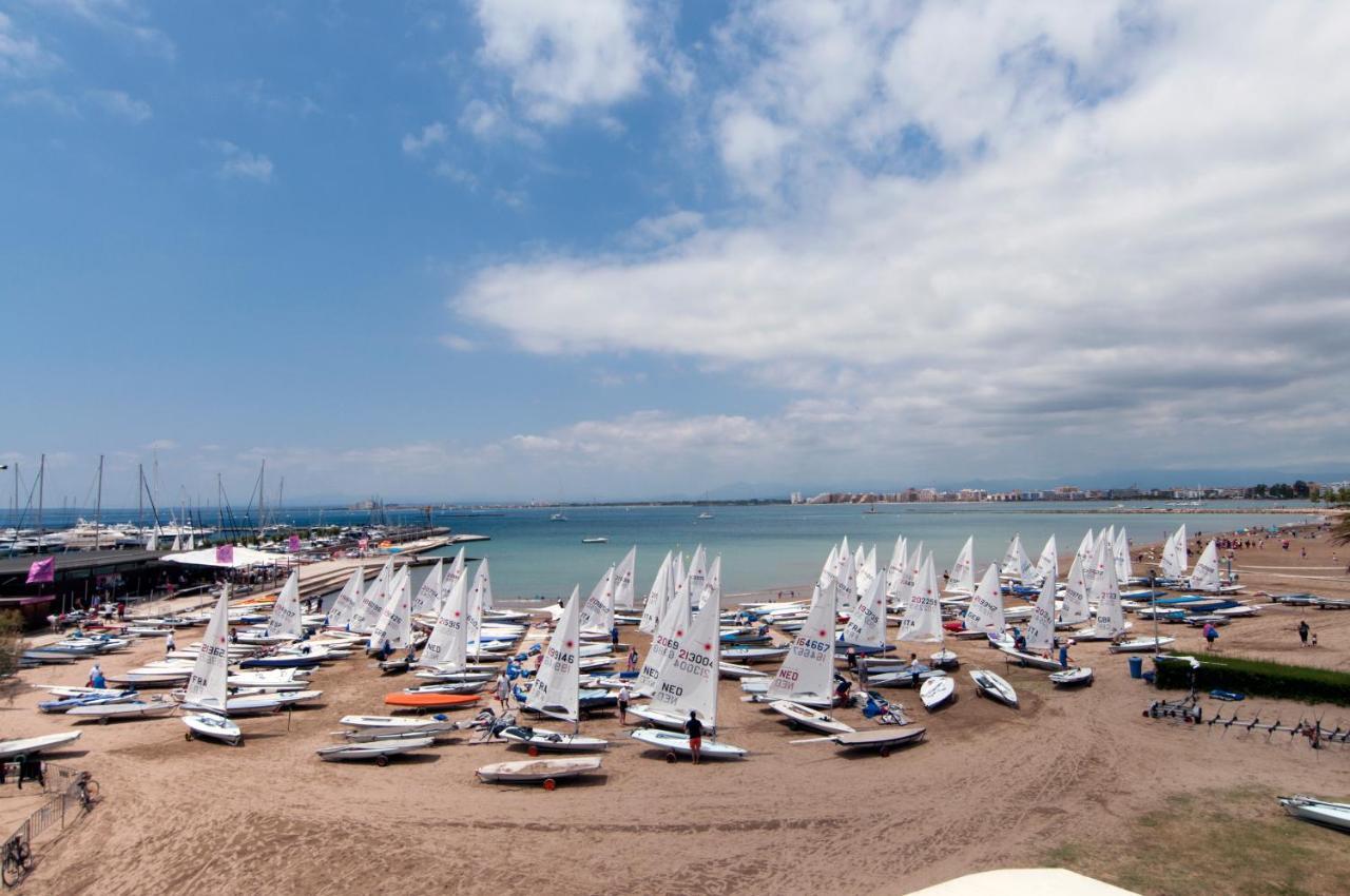 1019 Costa Roses - Apivend Immo Apartment Bagian luar foto